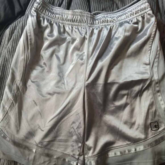 Grey And1 basketball shorts Size L - Picture 1 of 5